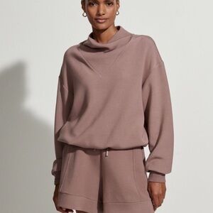 Varley Betsy sweater antler color Xs never worn no tags